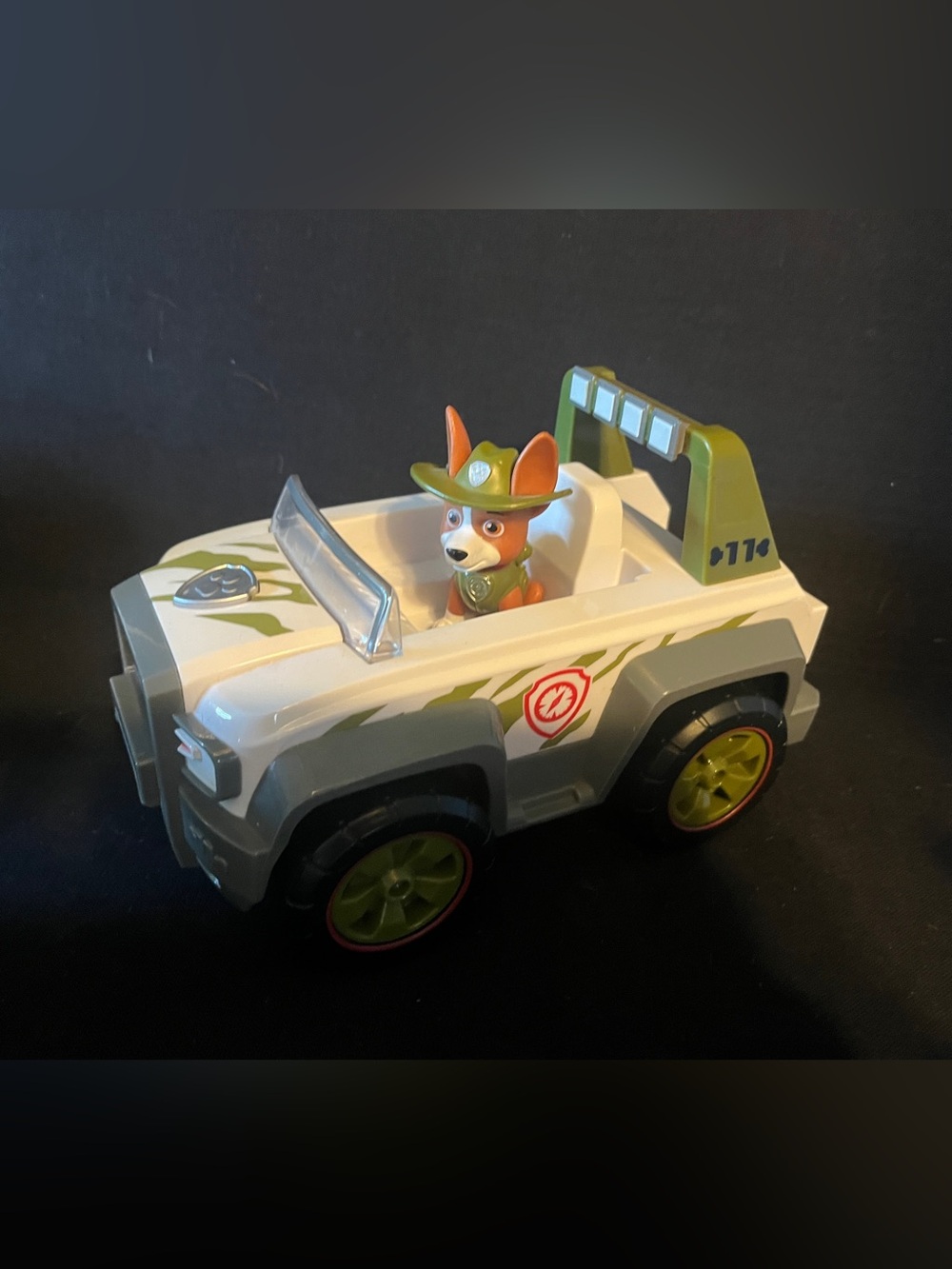 Paw Patrol Jungle Rescue Tracker's Cruiser Vehicle with Tracker Figure